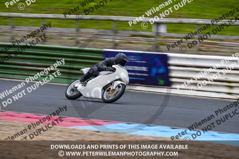 enduro digital images;event digital images;eventdigitalimages;mallory park;mallory park photographs;mallory park trackday;mallory park trackday photographs;no limits trackdays;peter wileman photography;racing digital images;trackday digital images;trackday photos